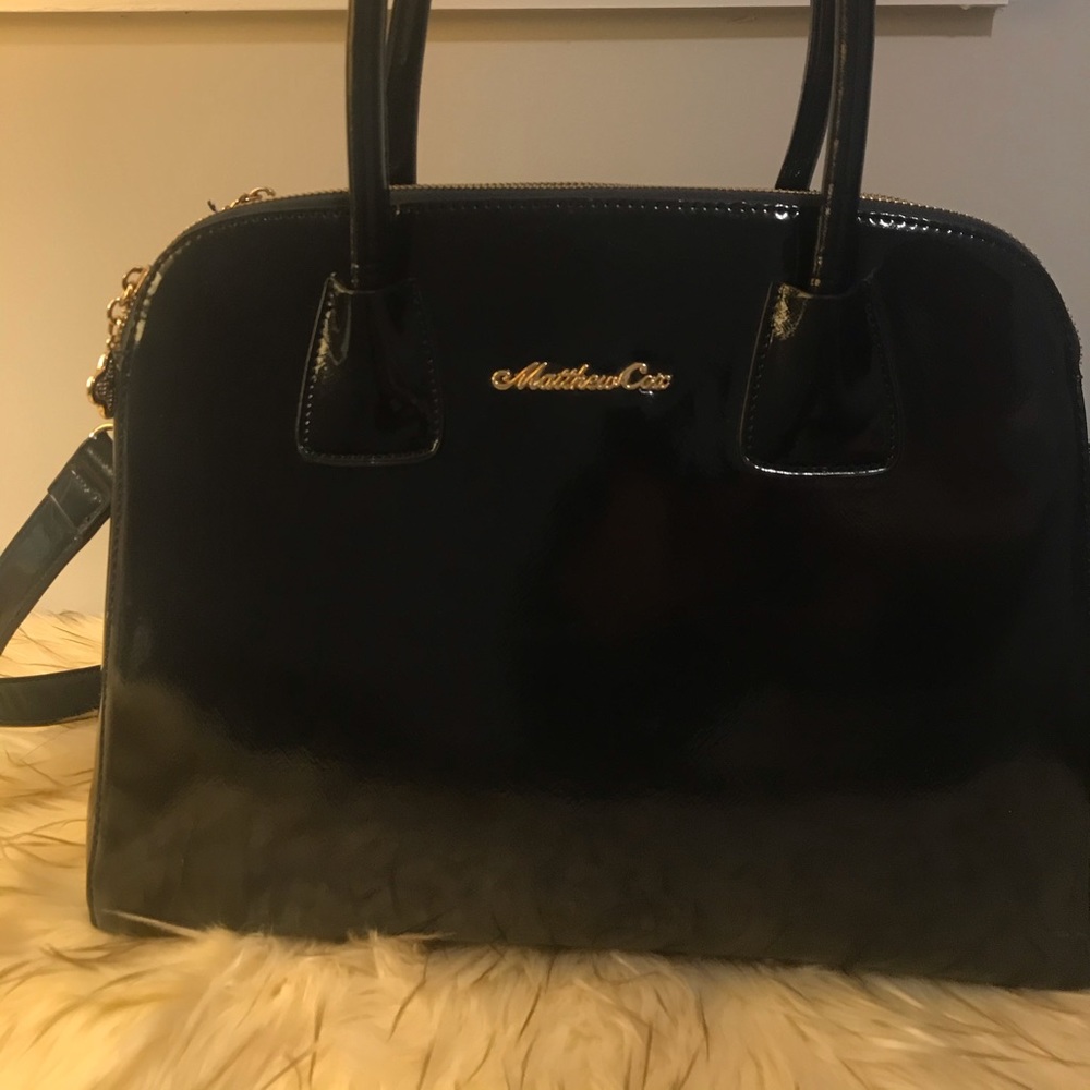 Like new Navy handbag 👜 - Picture 2 of 15